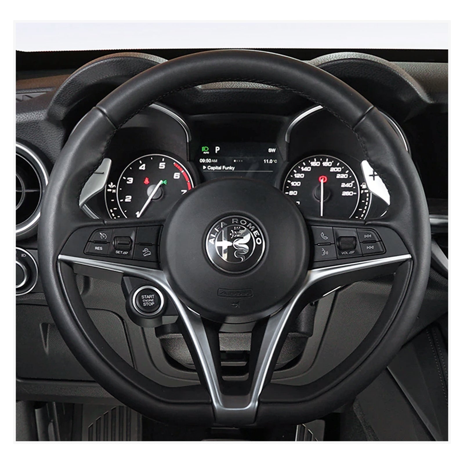 MEWANT Lenkradbezug für Alfa Romeo Giulia 2016 - 2020 / Stelvio 2017 - 2020 - Mewant.de