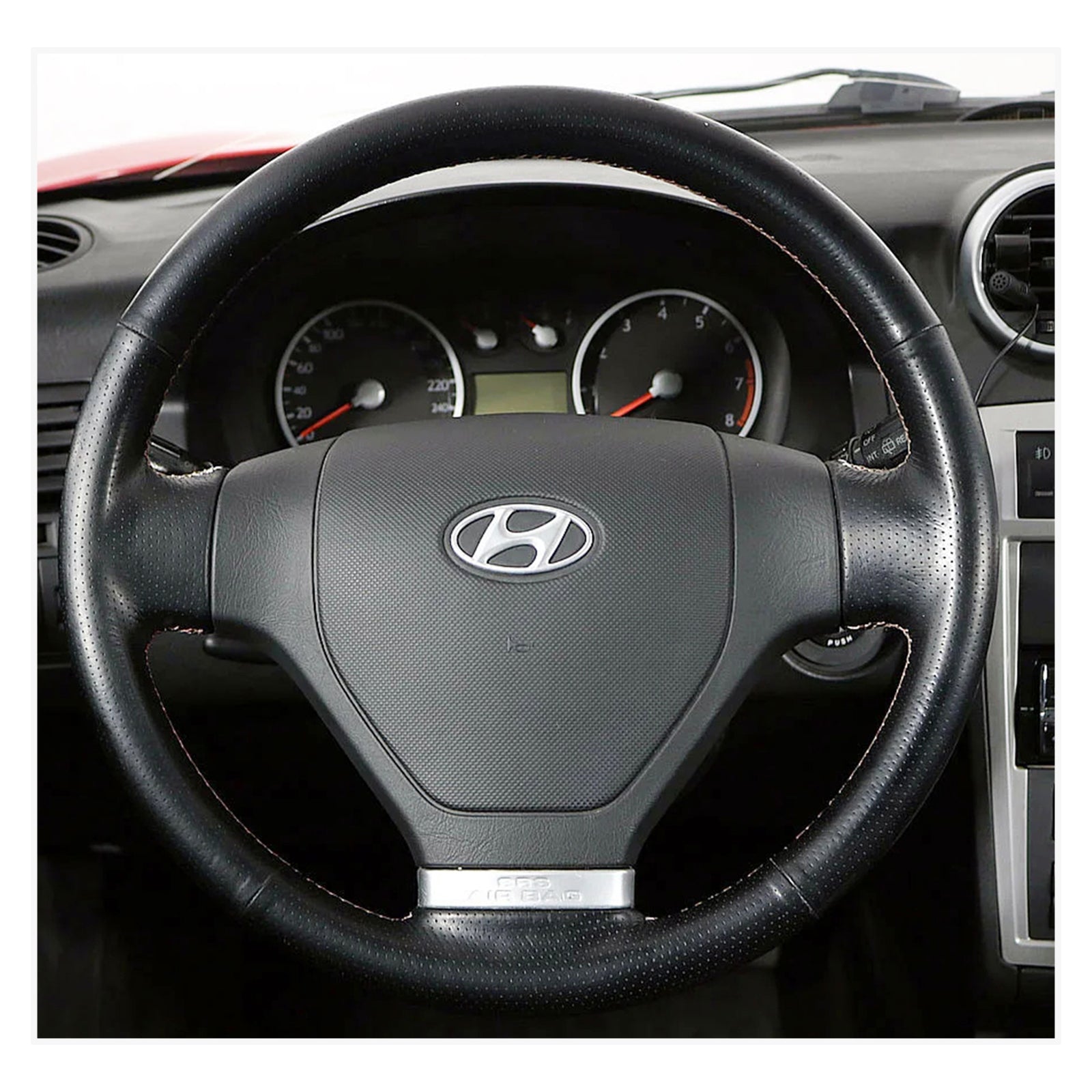 MEWANT steering wheel cover for Hyundai Coupe 2002-2007