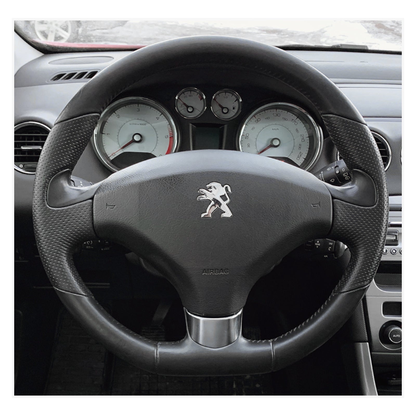 MEWANT Lenkradbezug für Peugeot 308 2007-2013 / 308 CC 2009-2015 / 308 SW 2008-2014 / RCZ 2010-2015 / 3008 2009-2016 / 5008 2009-2017
