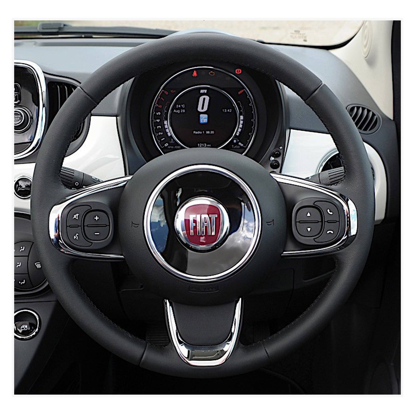 MEWANT steering wheel cover for Fiat 500 2015-2021 / 500C 2016-2021