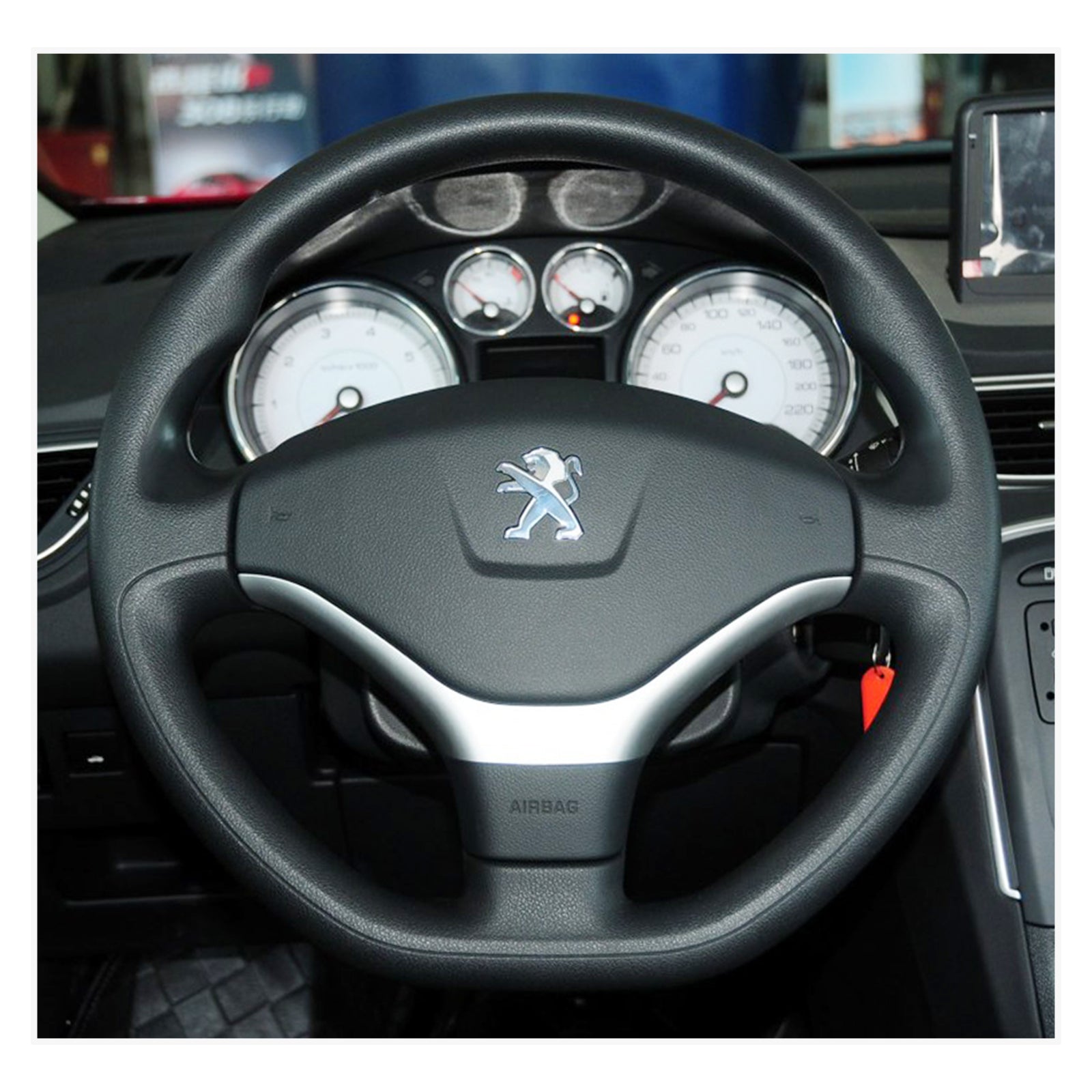 MEWANT Lenkradbezug für Peugeot 308 2012-2014