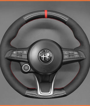 MEWANT Lenkradbezug für Alfa Romeo Giulia 2020 - 2022 / Stelvio 2020 - 2022 / Tonale 2022 - Mewant.de