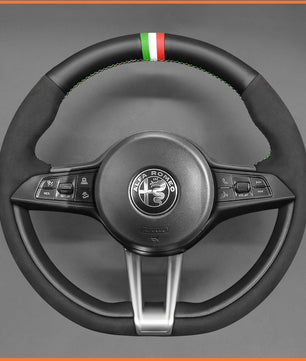 MEWANT Lenkradbezug für Alfa Romeo Giulia (Quadrifoglio) 2016 - 2020 / Stelvio (Quadrifoglio) 2017 - 2020 - Mewant.de