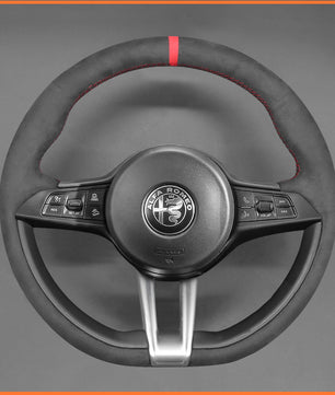 MEWANT Lenkradbezug für Alfa Romeo Giulia (Quadrifoglio) 2016 - 2020 / Stelvio (Quadrifoglio) 2017 - 2020 - Mewant.de