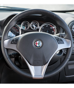 MEWANT Lenkradbezug für Alfa Romeo Giulietta 2010 - 2014 / MiTo 2008 - 2015 - Mewant.de